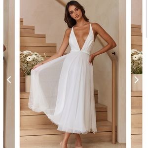 Selfie Leslie Floating by Plunging dress - XS